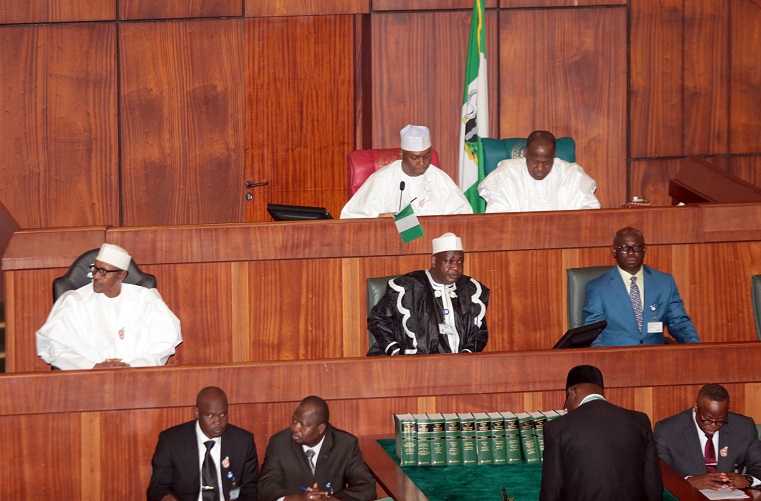 Nigerian lawmakers to consider 2017 budget | eNCA